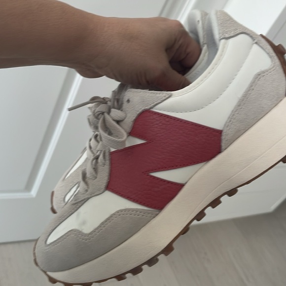 POPULAR NEW BALANCE 327 !!! - Picture 2 of 5